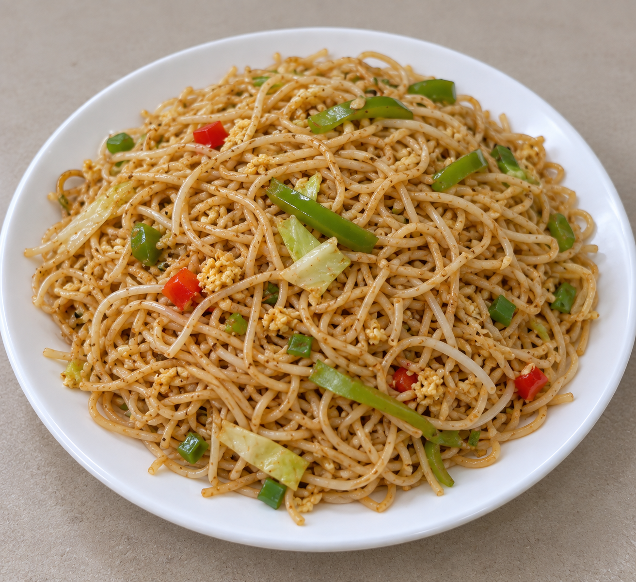Vegetable chow mein with peppers and sesame